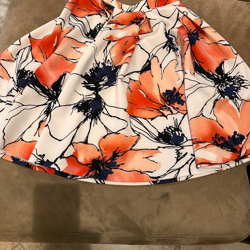 Flowered Skirt - Picture 2 of 3